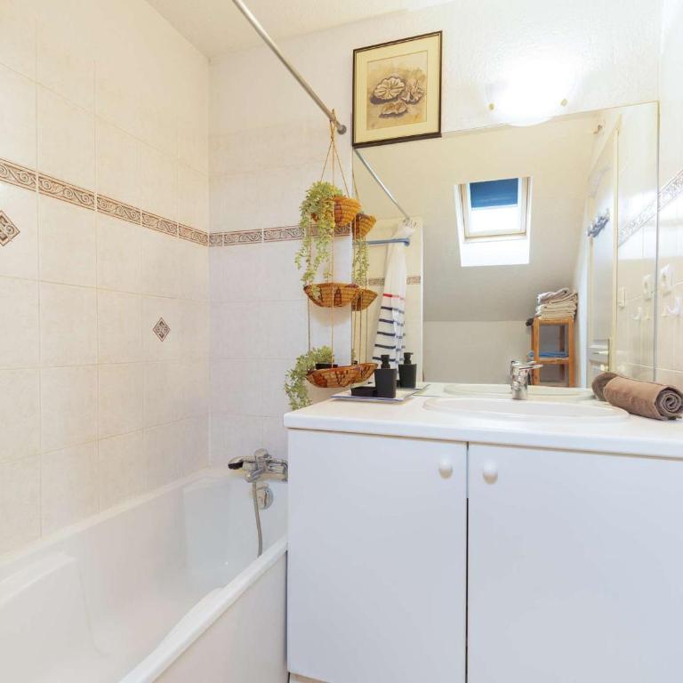 Appartement cosy pour 4 à Saint Lary village, proche pistes - FR-1-296-503 - Apartment - 6