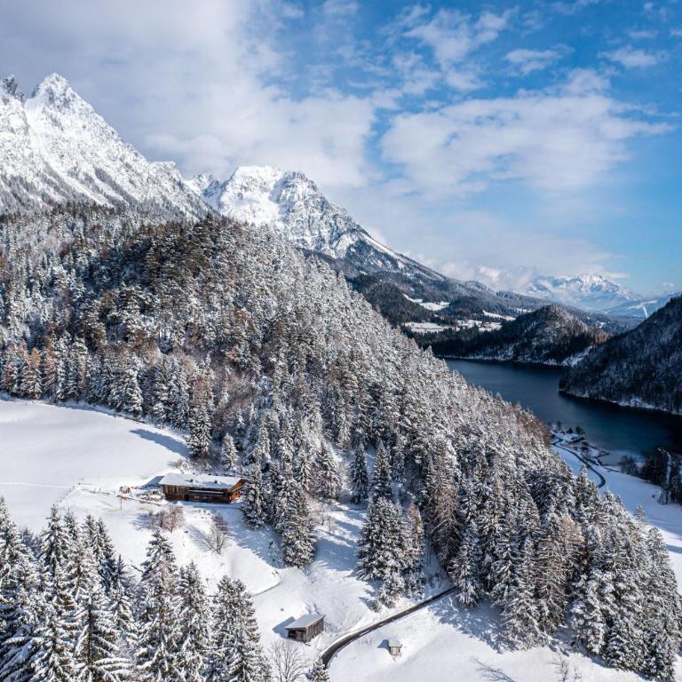 ChaletWK - Luxury old wood mountain chalet in a sunny secluded location with gym, sauna & whirlpool - Villa Deluxe - 48