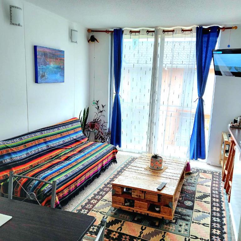 Acogedor departamento veraneo a pasos de la avenida del Mar - Three-Bedroom Apartment - 1