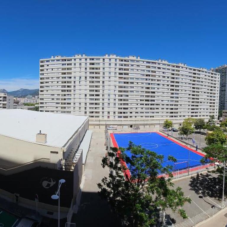 Spacieux appartement 90m2 4 chambres, proche mer, climatisation, tout confort entier ou à la chambre - Apartment - 41