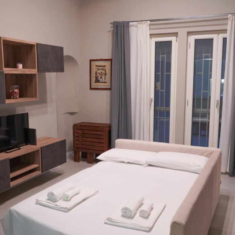 "3 min from Dante" Appartamento in palazzo storico - Appartamento con 1 Camera da Letto - 3