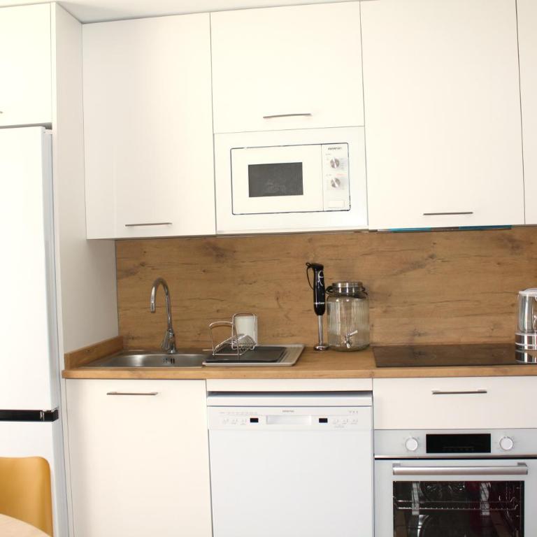 APARTAHOTEL MADRID URBAN SUITES - EDIFICIO EXCLUSIVO- 7 Apartments Boutique Full Equiped - Apartment with Terrace - 24