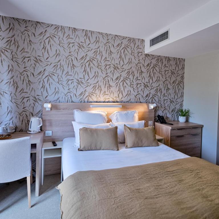 Hôtel La Ménado - Chambre Double ou Lits Jumeaux Standard - Vue sur Mer - 7