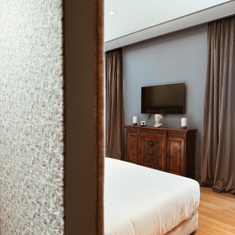 Residenza Imperiale - Trevi Suites - Camera King Deluxe - 2