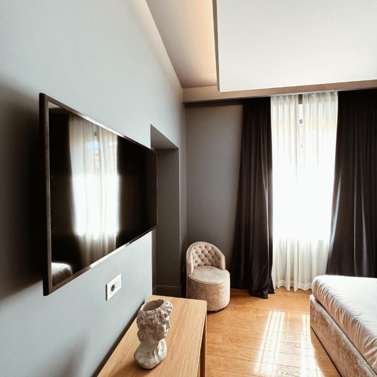 Residenza Imperiale - Trevi Suites - Camera King Superior - 11