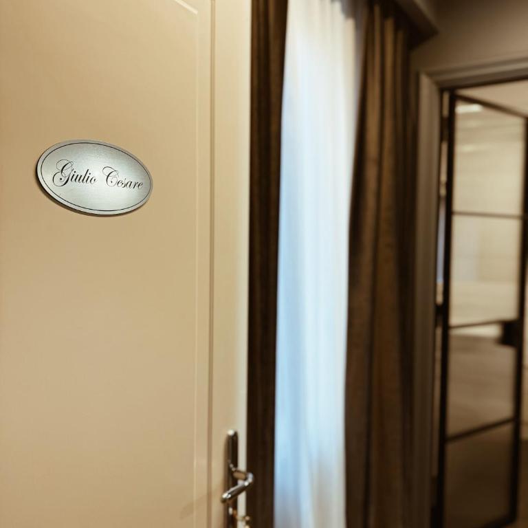 Residenza Imperiale - Trevi Suites - Camera King Deluxe - 11