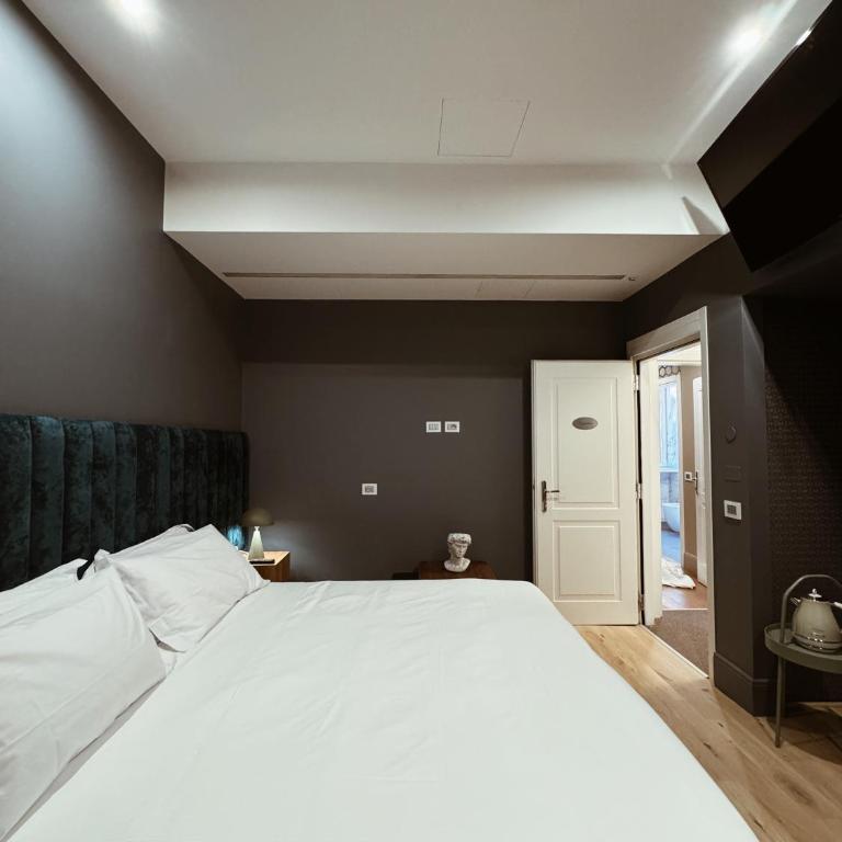 Residenza Imperiale - Trevi Suites - Camera King Superior - 14
