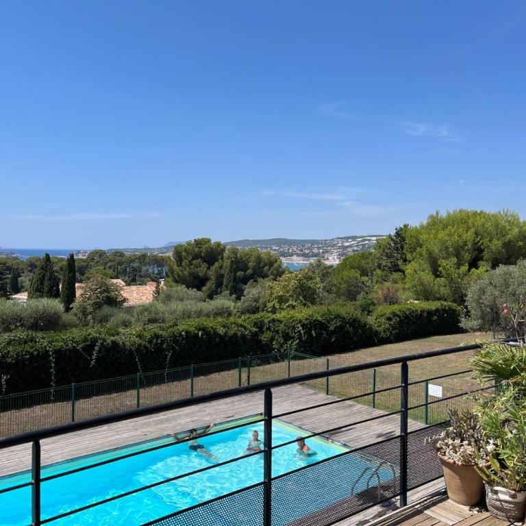 Appart, vue mer exceptionnelle à sanary, à pied 10mn criques et plage - Appartamento con 1 Camera da Letto, Balcone e Vista Mare - 15