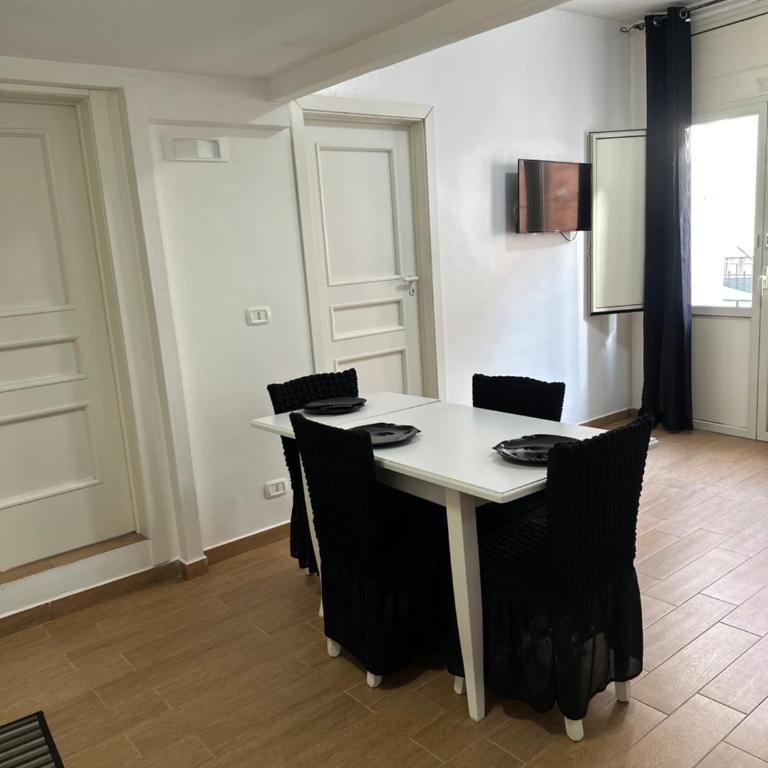Sister House - Two-Bedroom Apartment - 2