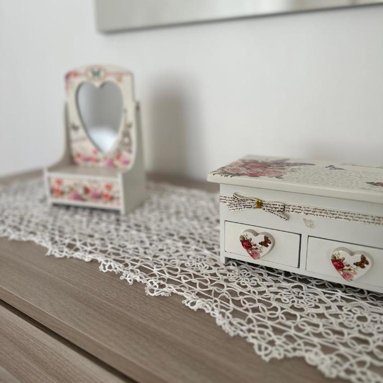 Sister House - Two-Bedroom Apartment - 5