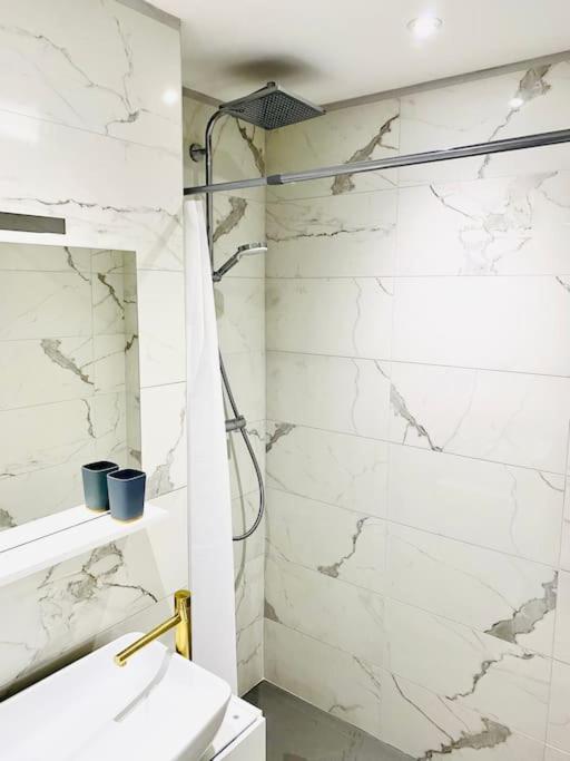 Le Chic Proche centre avec parking - Appartement 1 Chambre - 10