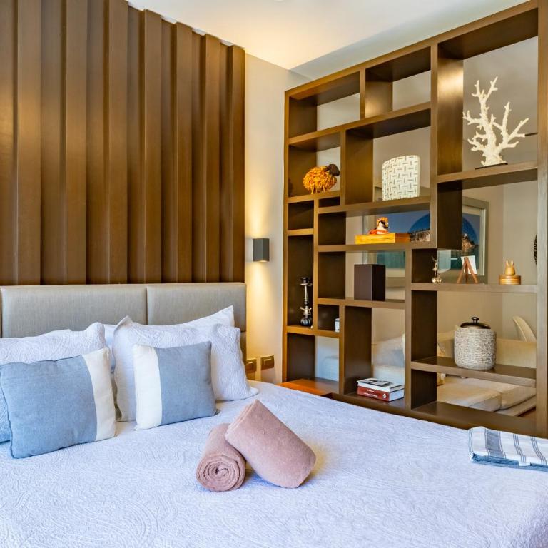 Bahay Condos steps from the beach and 5th ave - Loft - 21