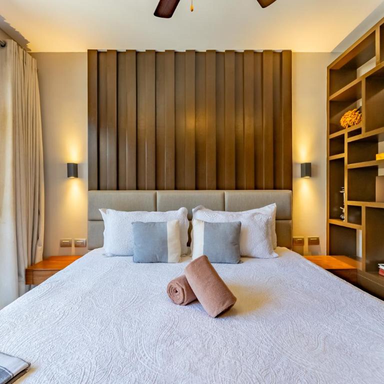 Bahay Condos steps from the beach and 5th ave - Loft - 26
