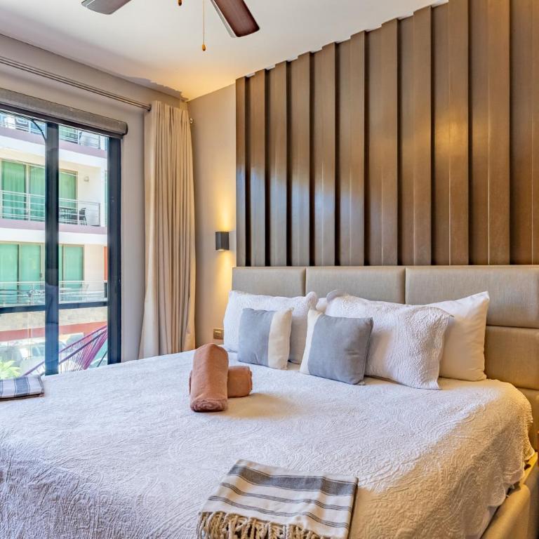 Bahay Condos steps from the beach and 5th ave - Loft - 28