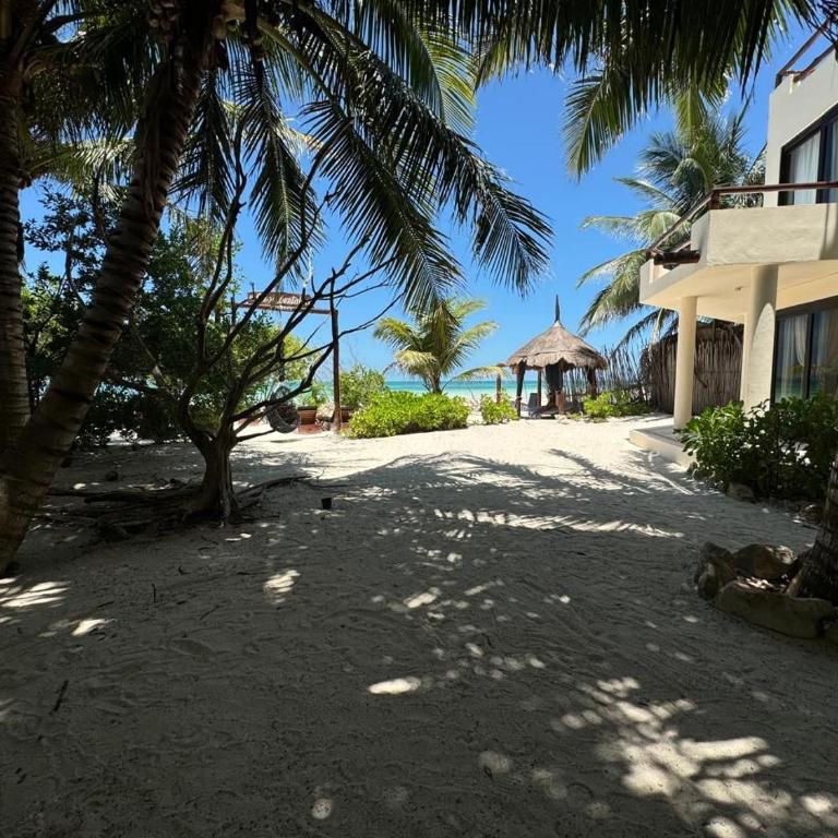 Casa Punta Coco & Beach Club - Suite con vistas parciales al mar - 2