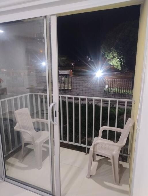 Apartamento con Parqueadero en Santa Marta - Apartamento de 2 dormitorios con vistas a la montaña - 10
