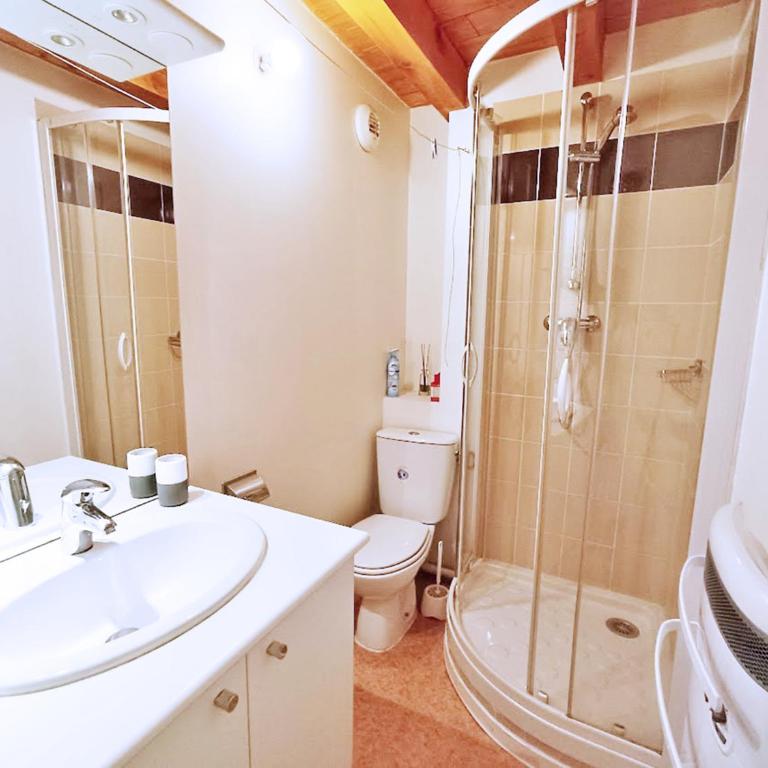 Le Therminus, T2Bis mezzanine, 4personnes, cœur de Luchon - Apartamento de 2 dormitorios - 3
