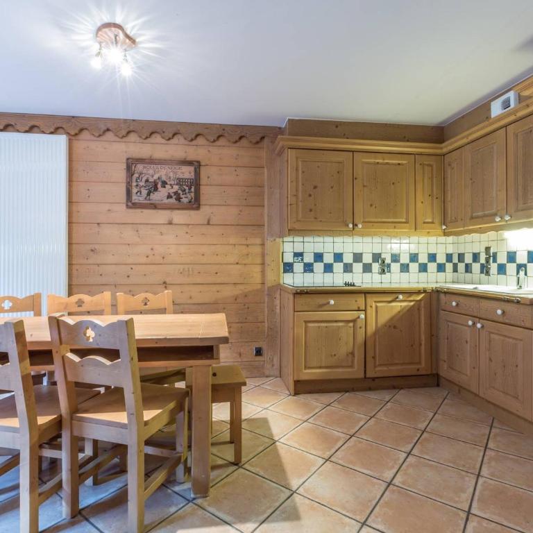 Duplex 10 pers. avec Piscine, Spa et Pied des Pistes à Saint Martin de Belleville - Appartement 4 Chambres - 6