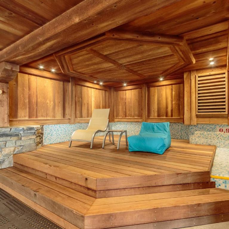 Chalet rénové avec spa, piscine et parking, pied des pistes - Appartement 3 Chambres - 25