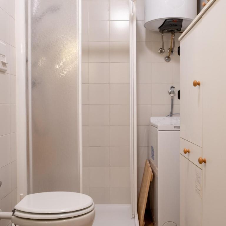 Cesa Leo - Appartamento con 3 Camere da Letto - 47