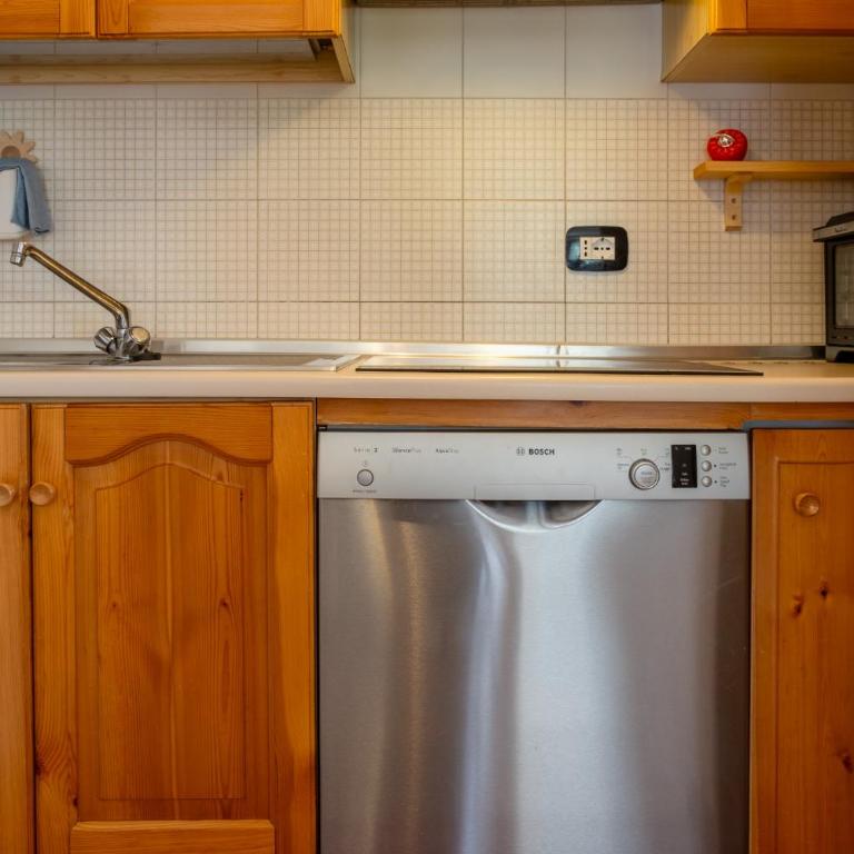 Cesa Leo - Appartamento con 3 Camere da Letto - 54