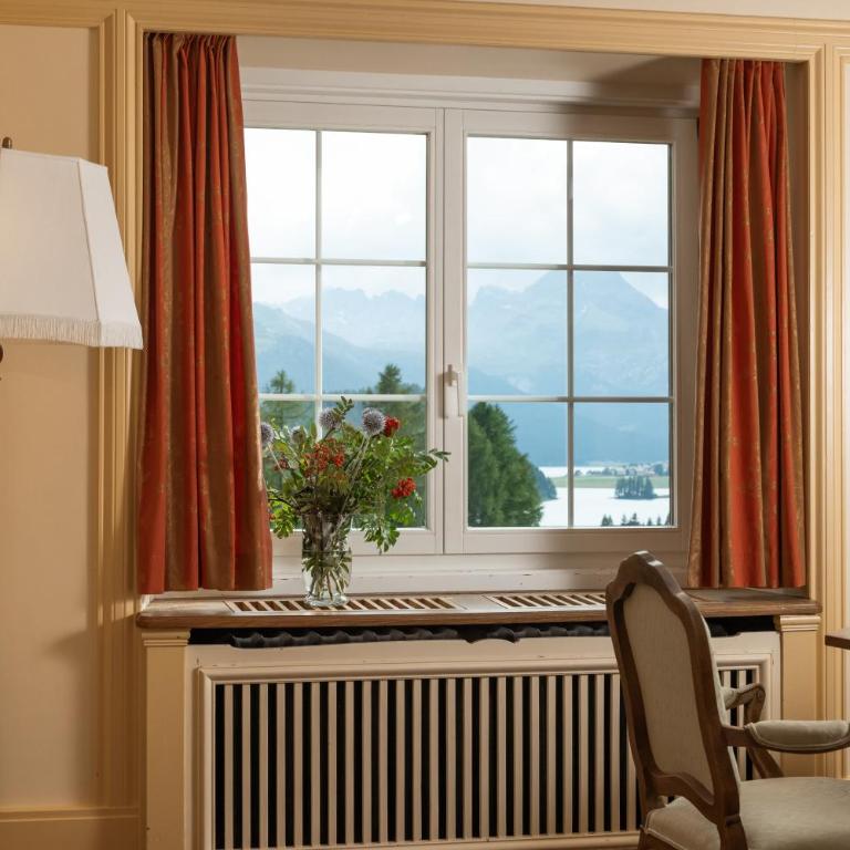 Hotel Chesa Spuondas - Panorama Family Suite with 2 Bedrooms - 3