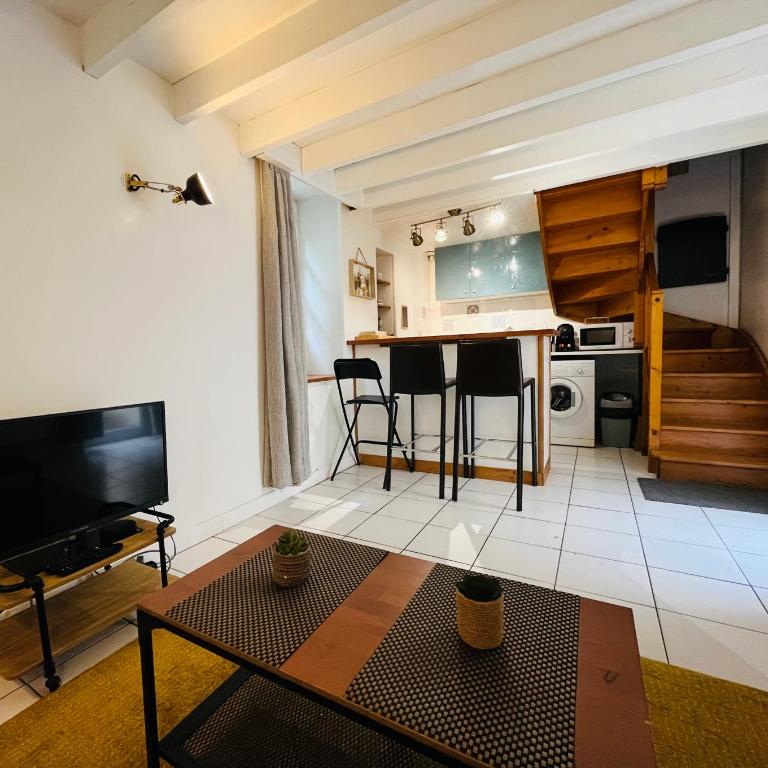 Maison de ville rare vu château - Appartement 2 Chambres - 3