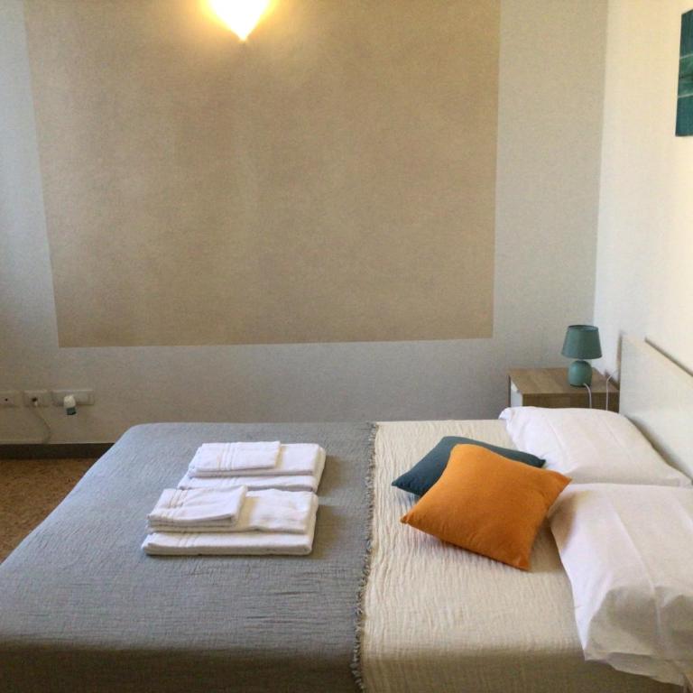 A due passi da Giulietta-Casa Montecchi - Double Room with Private External Bathroom - 5