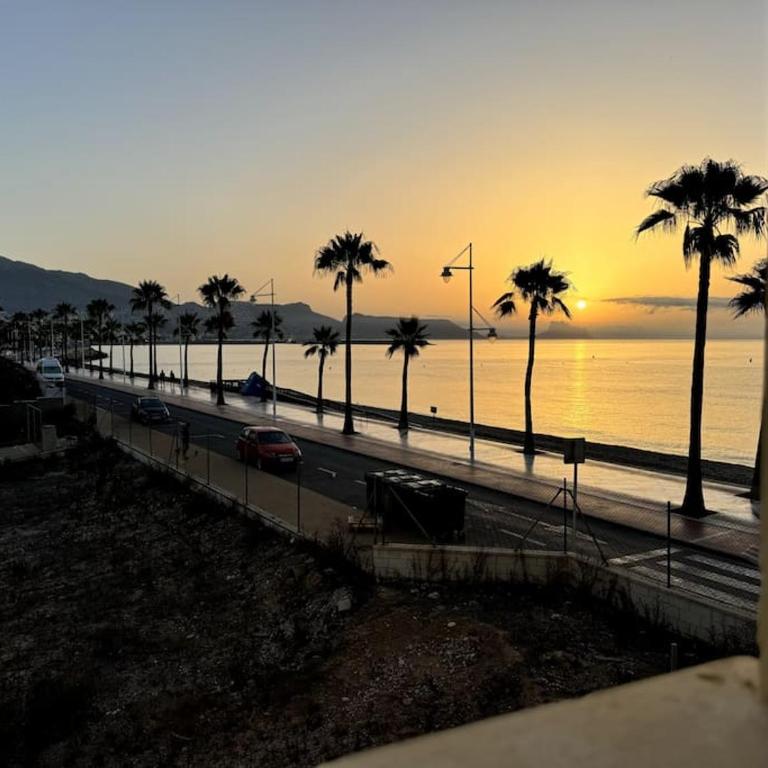 Beachfront, First line, 2-Bdr,2-Bath, Swiming Pool - Apartamento de 2 dormitorios con balcón y vistas al mar - 22
