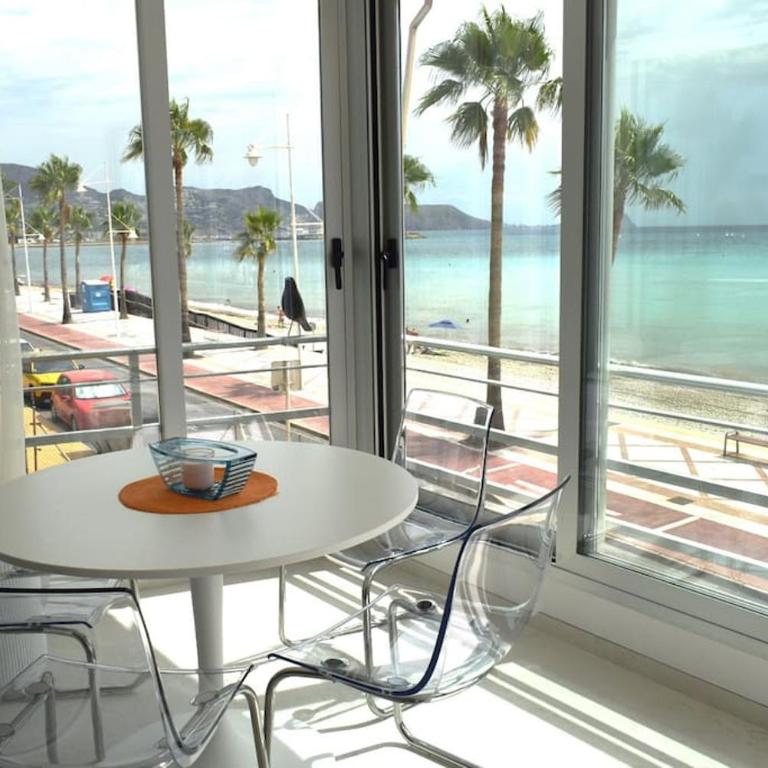 Beachfront, First line, 2-Bdr,2-Bath, Swiming Pool - Apartamento de 2 dormitorios con balcón y vistas al mar - 9