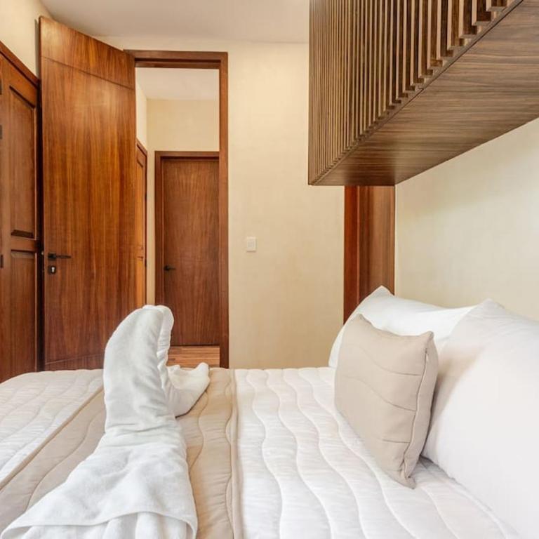 Alberca y balcon privado a 6 minutos de la playa - Two-Bedroom Apartment with Private Pool - 2