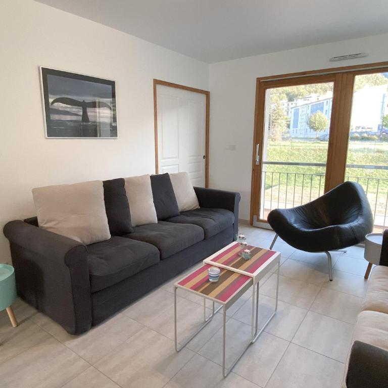 La terrasse au bord du Lac, vue panoramique lac et montagnes , 2 ch, linge et ménage inclus - Appartement - 12