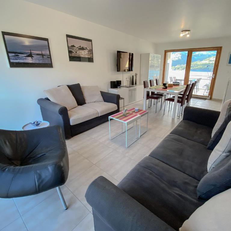 La terrasse au bord du Lac, vue panoramique lac et montagnes , 2 ch, linge et ménage inclus - Appartement - 2