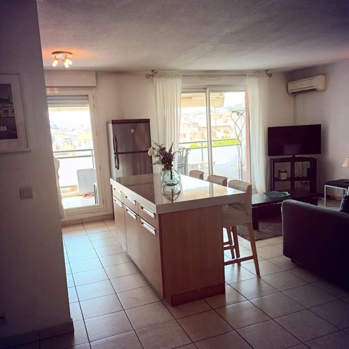 Apt calme 2 chambres vue dégagée - Appartement 2 Chambres - 24