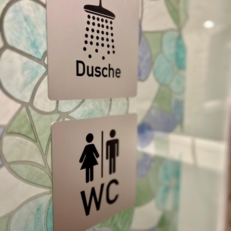 Adlzreiter City Pension - Zweibettzimmer mit Gemeinschaftsbad - 16