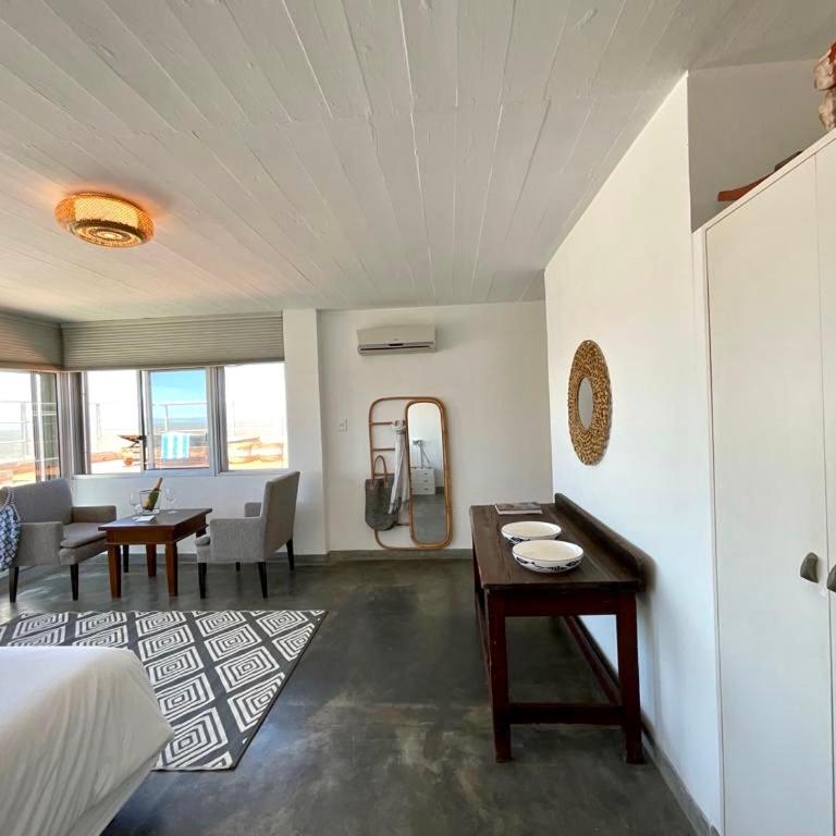 La Posta Beach Hotel - Deluxe Double Room with Balcony and Sea View - 2