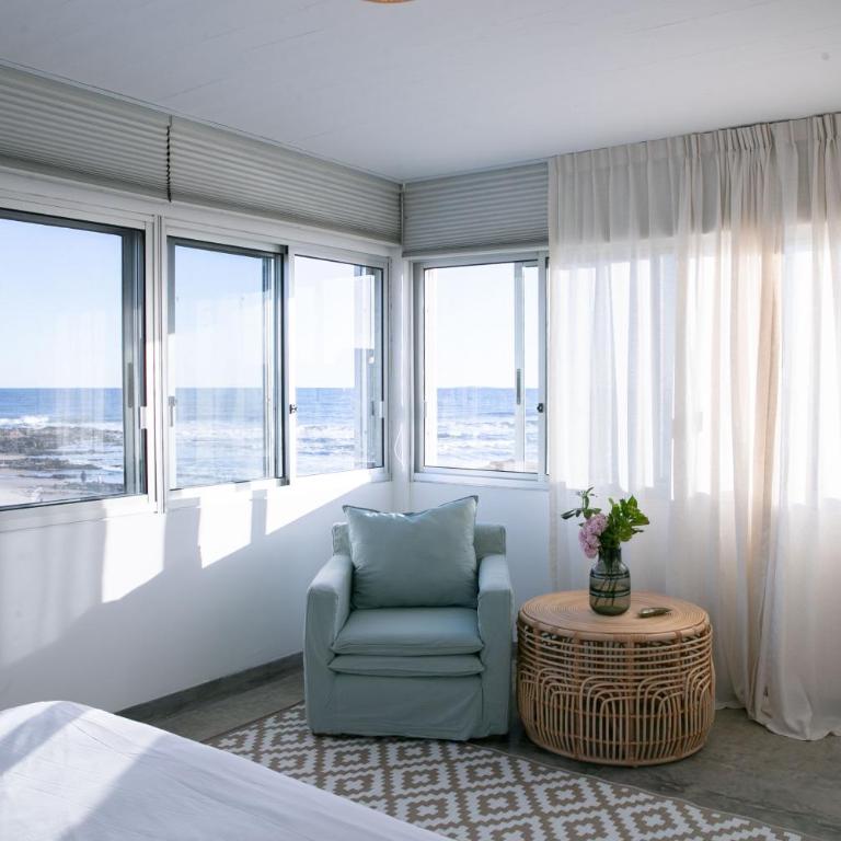 La Posta Beach Hotel - Deluxe Double Room with Balcony and Sea View - 6