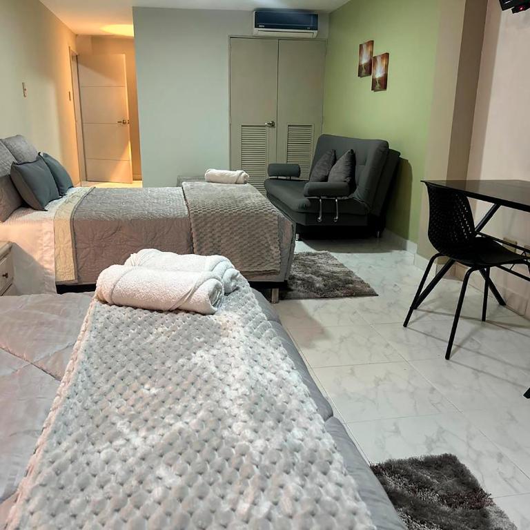 Provenza Medellin Hotel Boutique - Standard Triple Room - 4