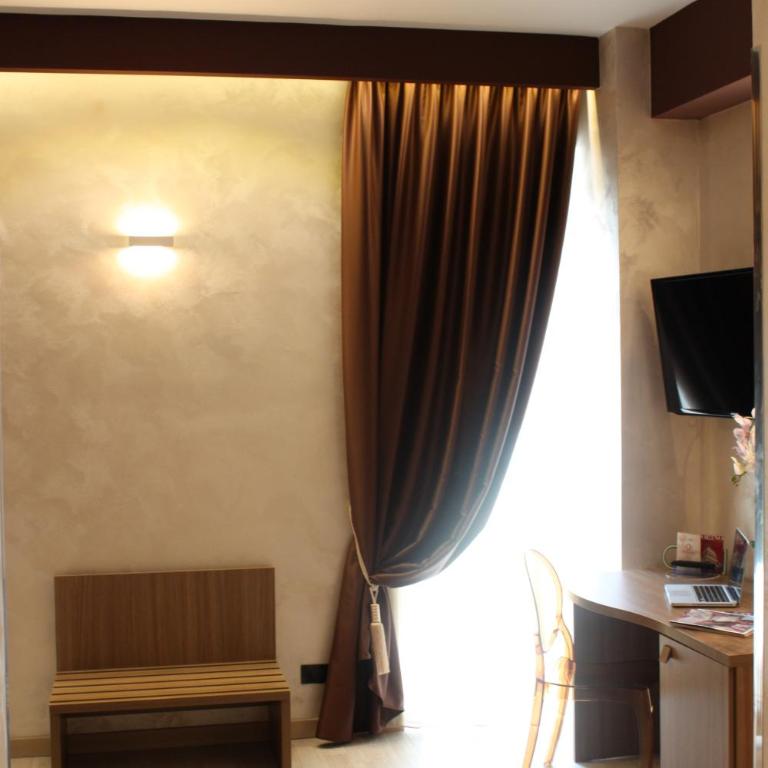 Hotel Continental - Junior Suite - 4