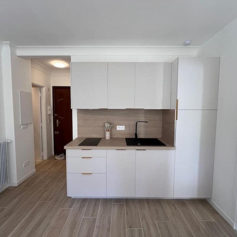 Magnifique T2 proche mer et ville refait à neuf avec terrasse - Appartamento con 1 Camera da Letto - 33