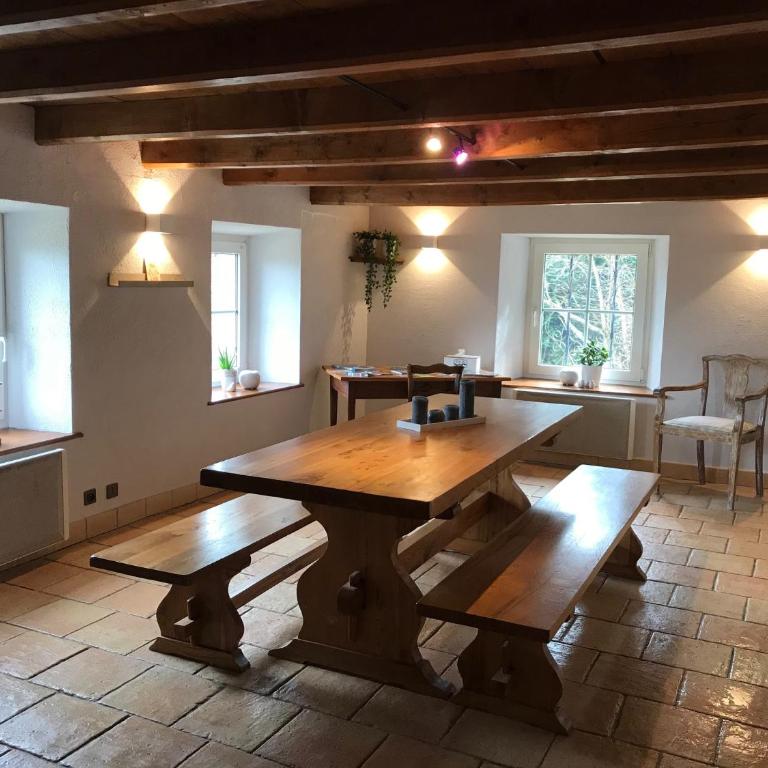 Ferme de Chenezeau - 15 personnes , 7 chambres - Maison 7 Chambres - 14