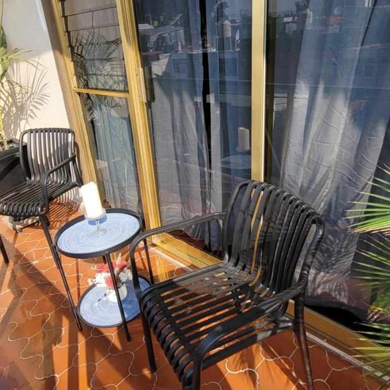 Casa Q BnB - Deluxe Double Room with Balcony - 4