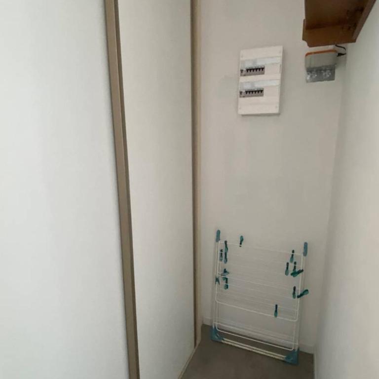 T3 Confort avec Clim et Wifi, Terrasse, 300m Commerces, Plage à Proximité, Parking Privé - FR-1-81-623 - Appartamento - 14