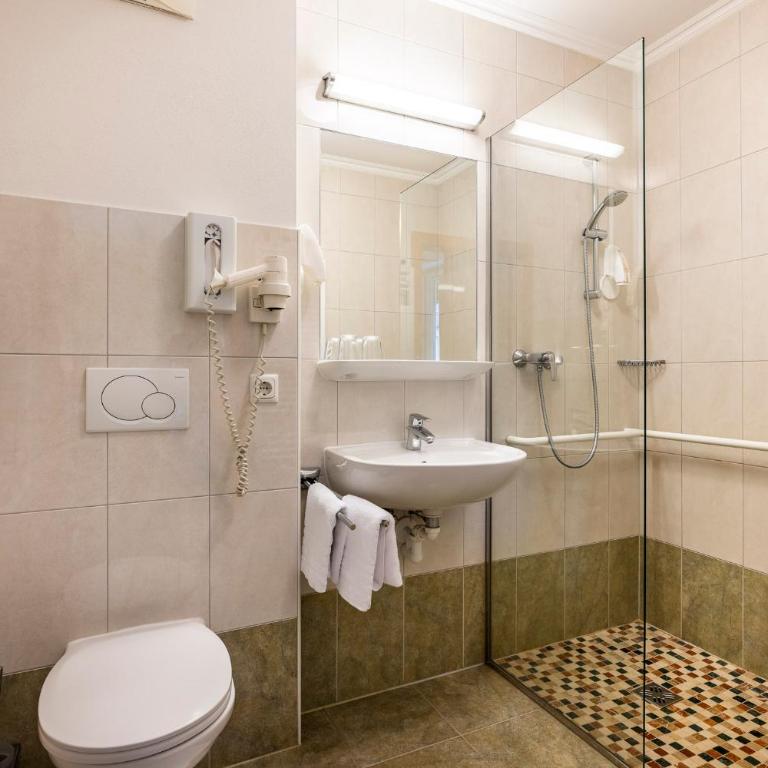 Hotel Hubertus - Doppelzimmer mit Balkon oder Terrasse - 1