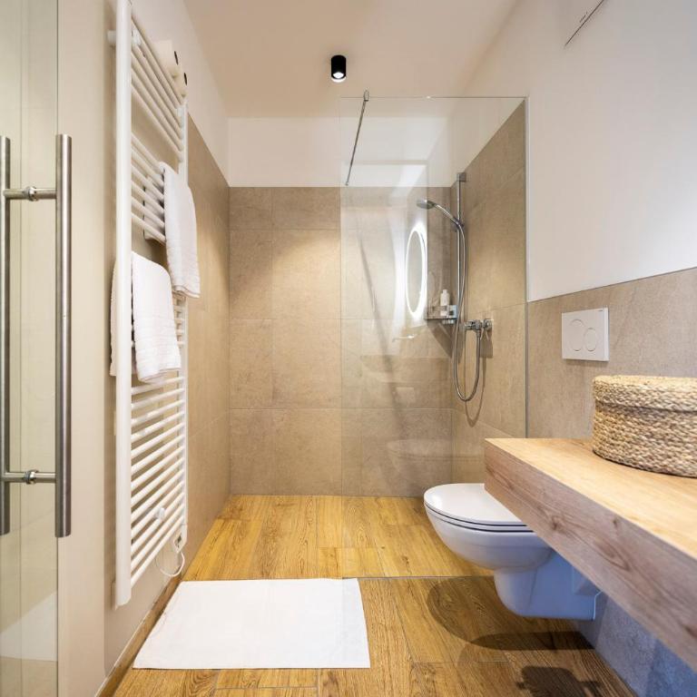 Hotel Hubertus - Deluxe Doppelzimmer mit Balkon - 21