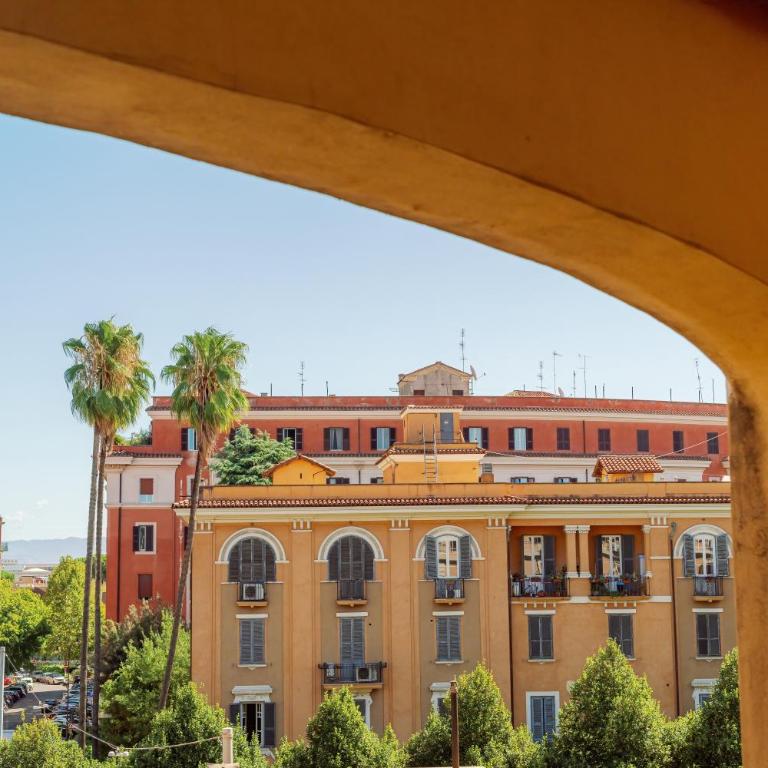 Roma Centro Holiday House - Appartamento con 2 Camere da Letto - 1