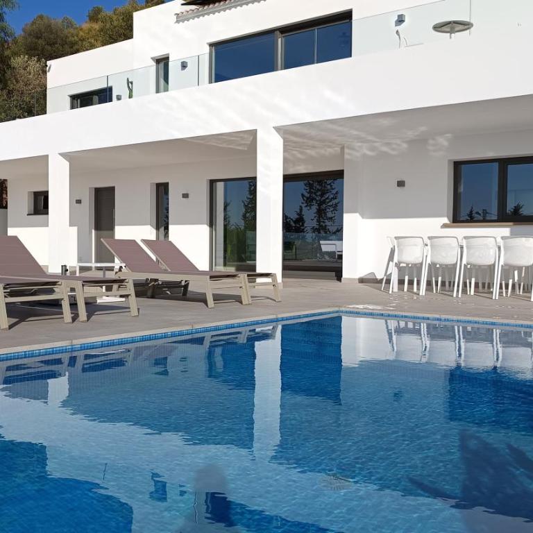Happyplace Malaga - Villa with Panoramic Sea View Heated Infinity Saltwater Pool - Villa con vistas al mar - 78