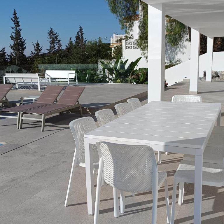 Happyplace Malaga - Villa with Panoramic Sea View Heated Infinity Saltwater Pool - Villa con vistas al mar - 80