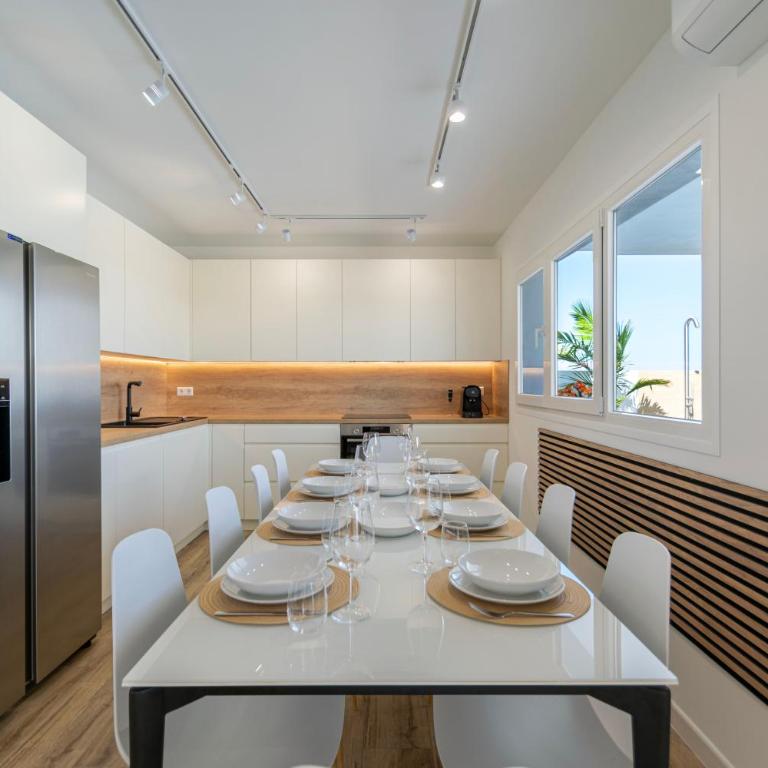 Happyplace Malaga - Villa with Panoramic Sea View Heated Infinity Saltwater Pool - Villa con vistas al mar - 13