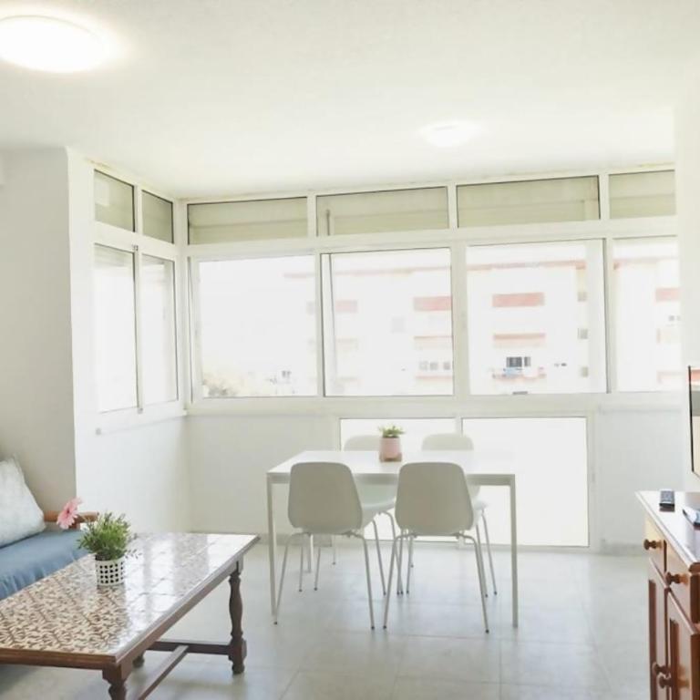 Primerísima Línea en Torrox-Costa - Apartamento de 1 dormitorio - 2